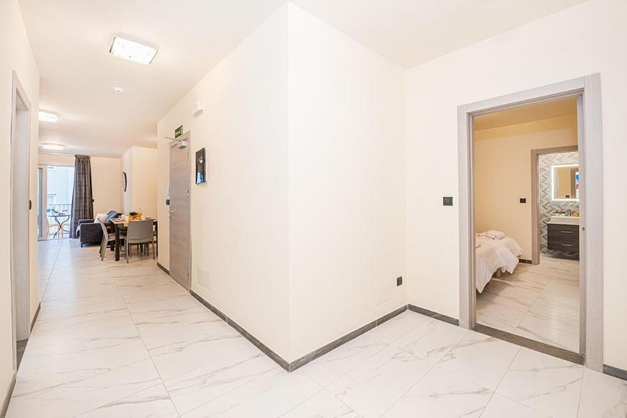 Atlantis Holiday Suites Marsalforn Екстериор снимка